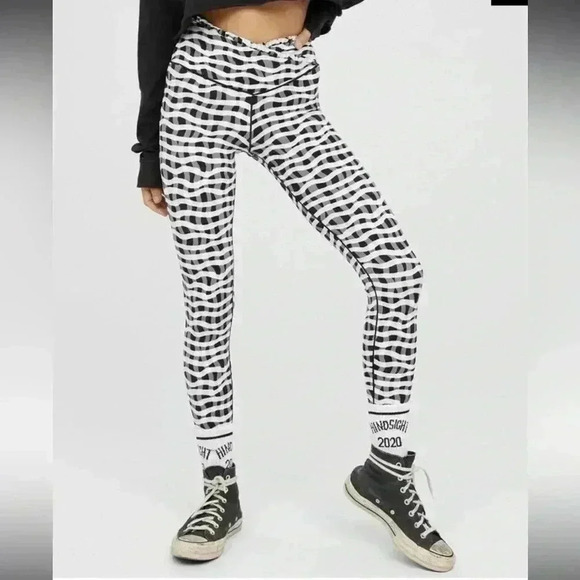 New with tags OFFLINE BY AERIE REAL ME XTRA HIGH WAISTED CROSSOVER LEGGING - Picture 1 of 9